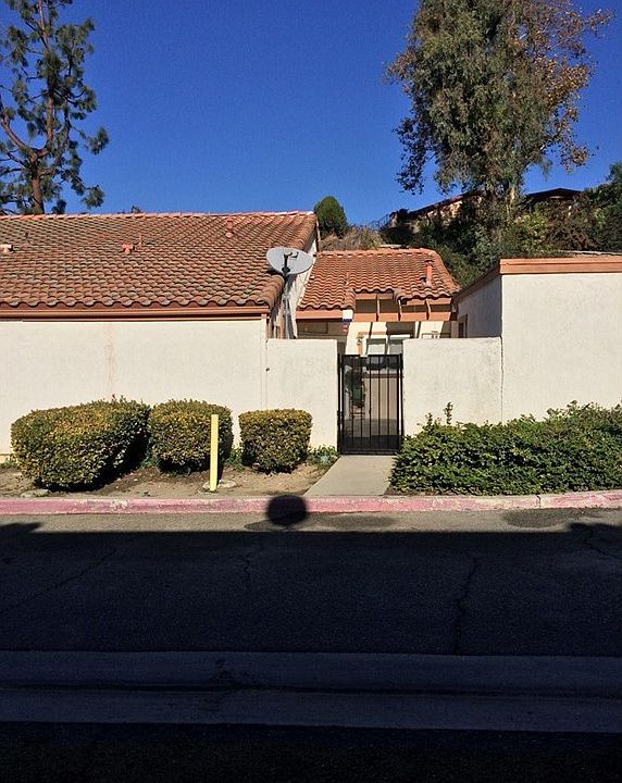 1st image of 2209 Montana St