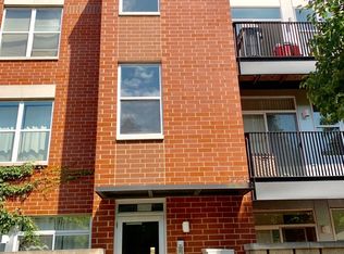 2238 W Maypole Ave UNIT 302, Chicago, IL 60612