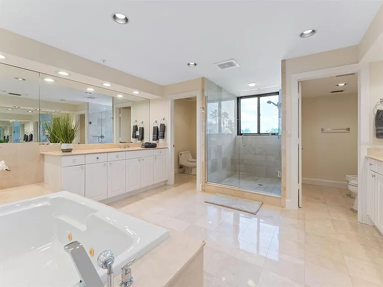 1511 Gulf Of Mexico Dr #201 — Photo 17