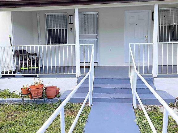2nd image of 3101 NW 28th St #C