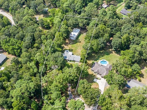 3rd image of 901 Wood Branch Ln