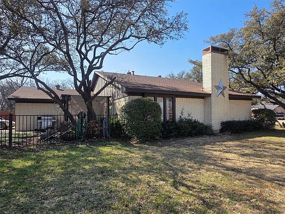 5th image of 1301 Cliff Dr