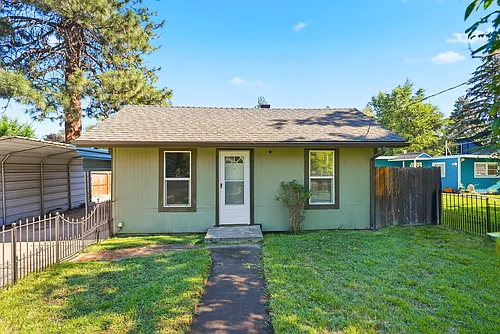 510 NE Quimby Ave #1 Photo 1