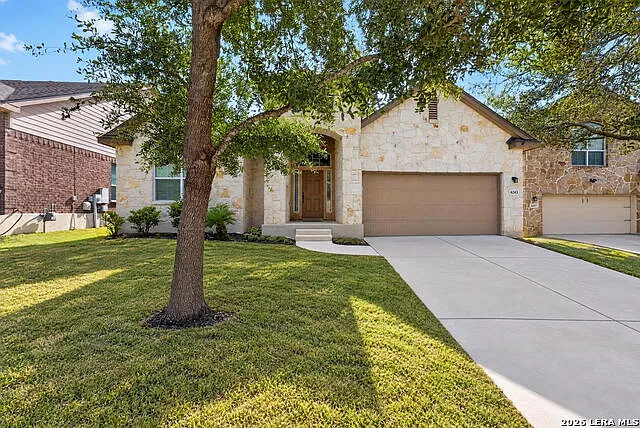 4 bed, 3.5 bath, 3167 sqft, $2,700 — Photo 2