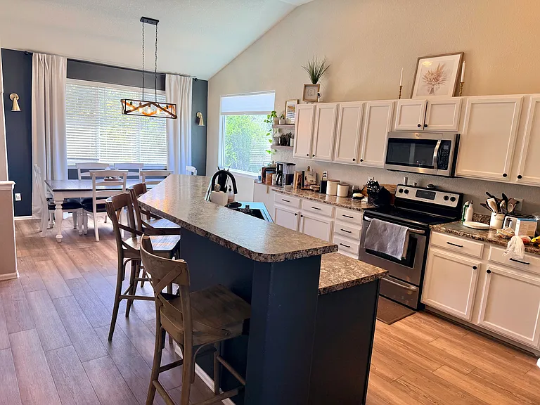 7806 Talon Pkwy — Photo 3