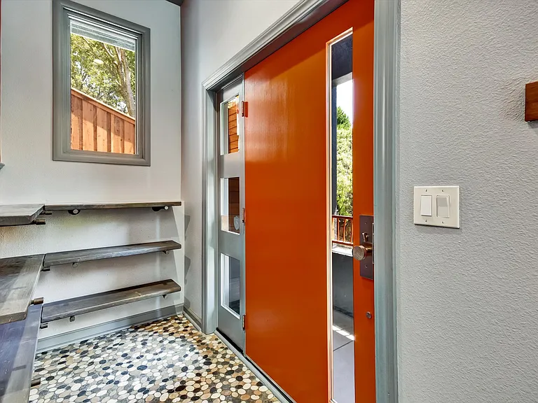7001 Buckingham Blvd — Photo 34