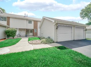 5S027 Pebble Beach Ct, Naperville, IL 60563