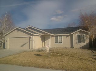 512 Sugarloaf Dr, Dayton, NV