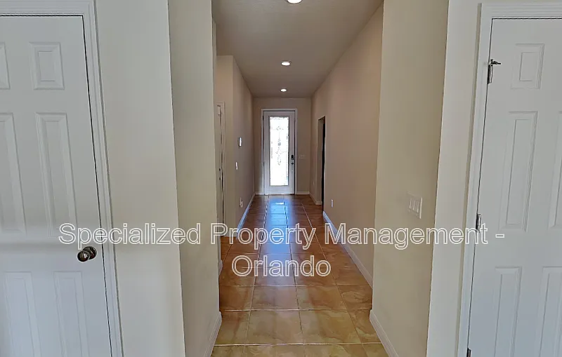 3 bed, 2.0 bath, 1675 sqft, $1,999 — Photo 2