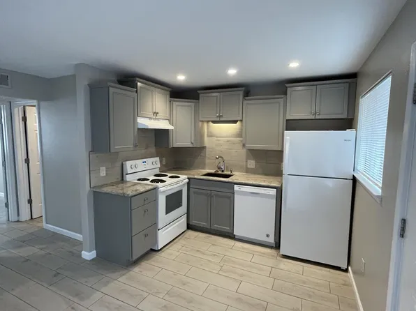 505 University Walk APT 8, Baton Rouge, LA 70802