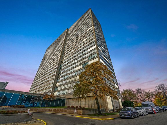 5th image of 4800 S Chicago Beach Dr APT 2002N
