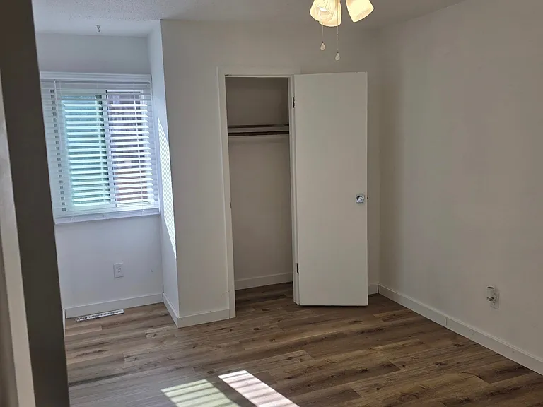 11260 College Ave — Photo 47