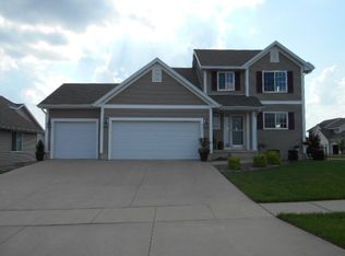 4921 Addison Dr, Cedar Falls, IA 50613