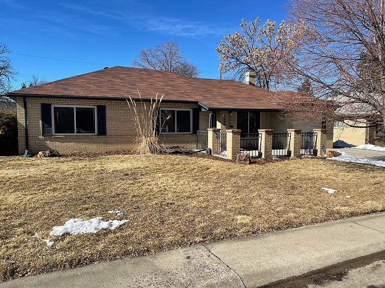 1059 Racine St — Photo 2