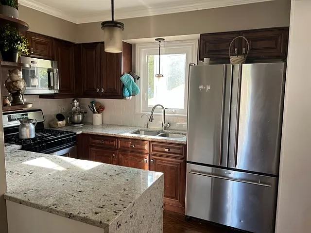 5804 S Kildare Ave — Photo 5