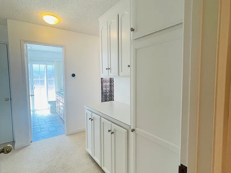 1150 Stafford Dr — Photo 32