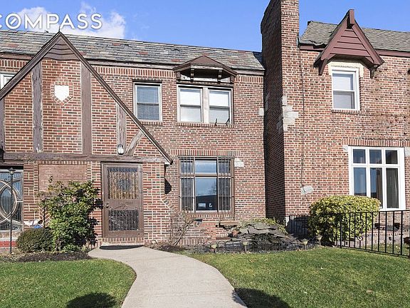 4th image of 17019 Foch Blvd