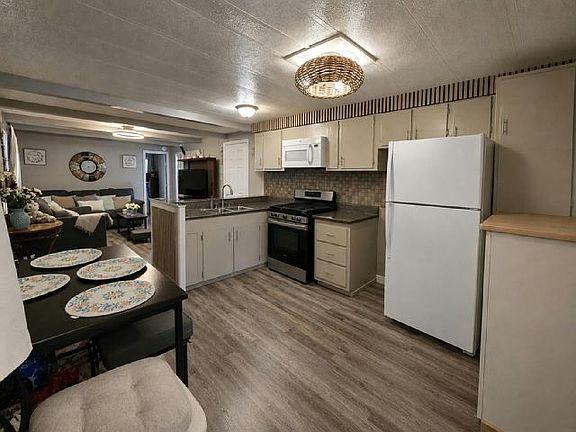 2nd image of 3401 N Walnut Rd Unit 75