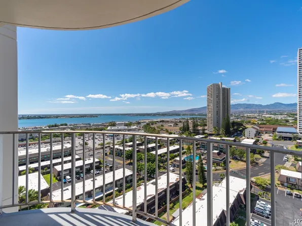 98-1038 Moanalua Rd APT 1901, Aiea, HI 96701