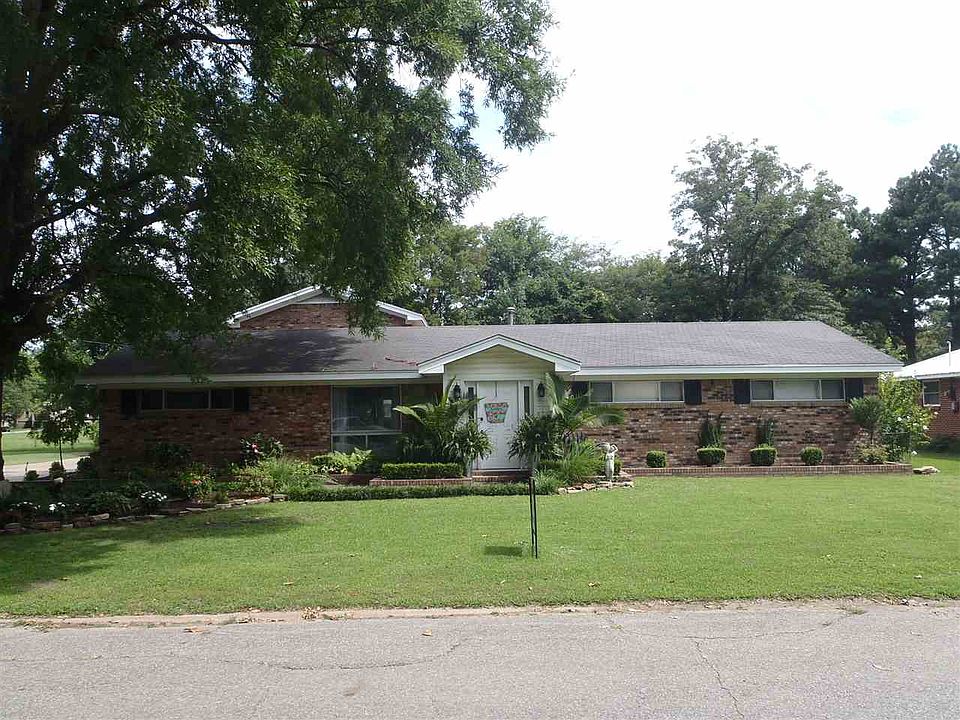 1st image of 101 Pickens Dr