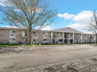 9351 Lady Bird Ln #1D, Des Plaines, IL 60016