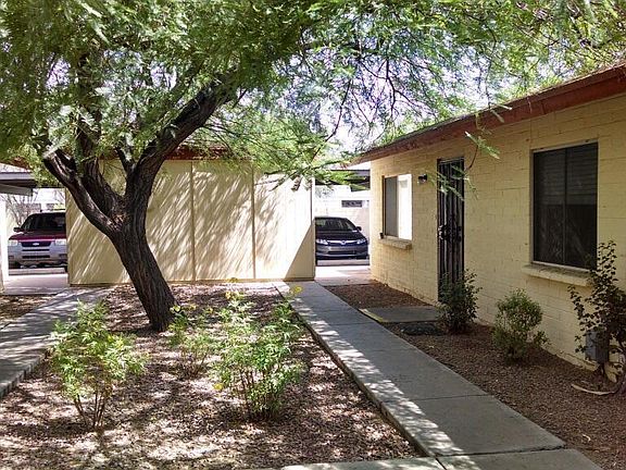 3rd image of 904 W Malibu Dr