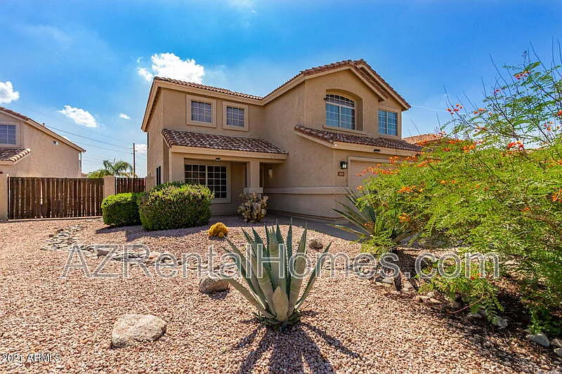 3 bed, 2.5 bath, 2094 sqft, $2,995 — Photo 4