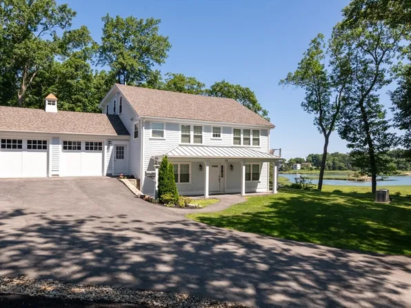 52 Elmore Rd, Hingham, MA 02043