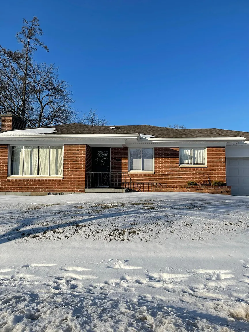 2344 Lexington Ave photo 1