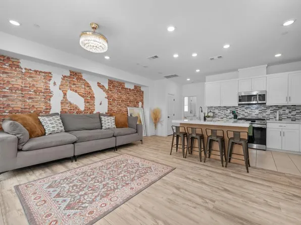 2141 Acara Cir, San Diego, CA 92154