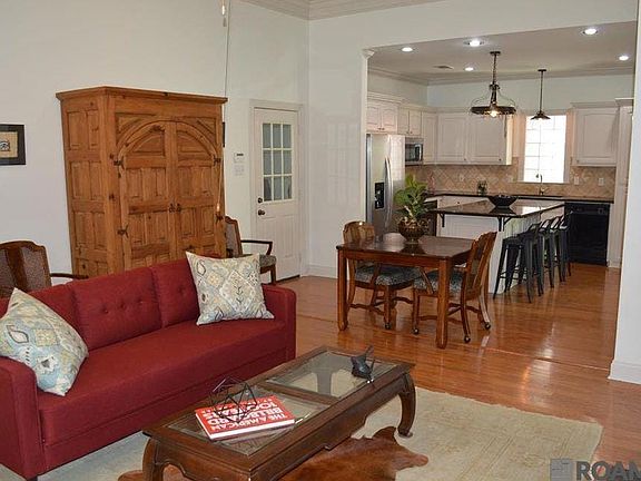 5th image of 10756 Woodland Oaks Dr