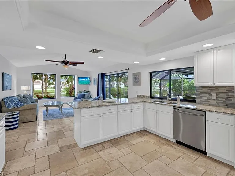 9940 Treasure Cay Ln — Photo 9