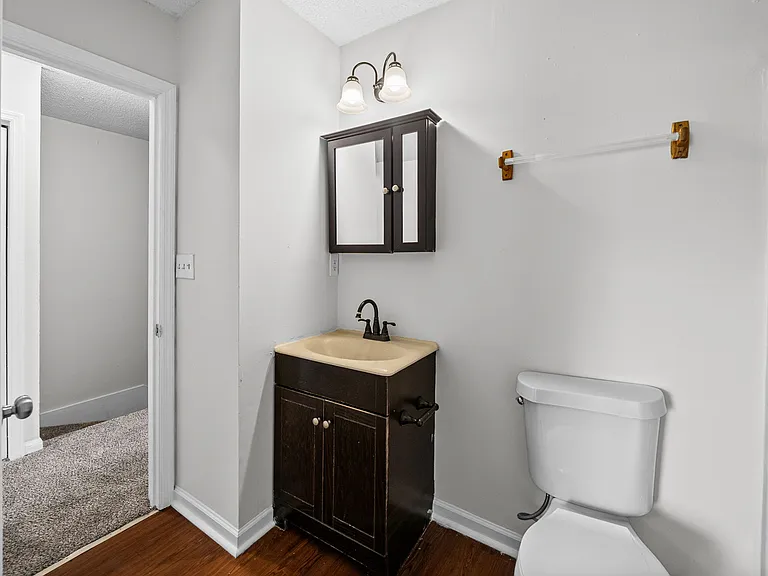 105 Greenland Ct — Photo 21