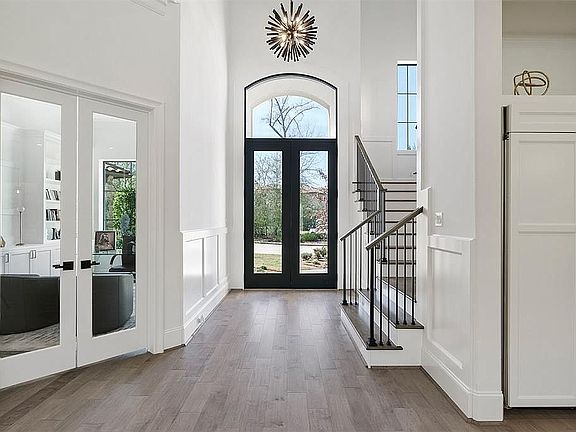 3rd image of 42 Johnathan Landing Ct