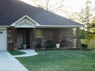 90 Morghan Ln, Texarkana, TX 75501