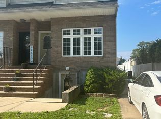 81 Gary St, Staten Island, NY 10312
