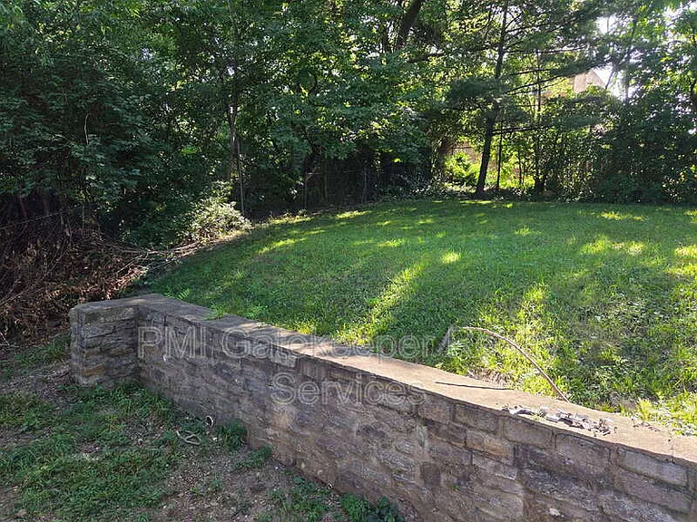 954 Hawthorne Ave #1 — Photo 13