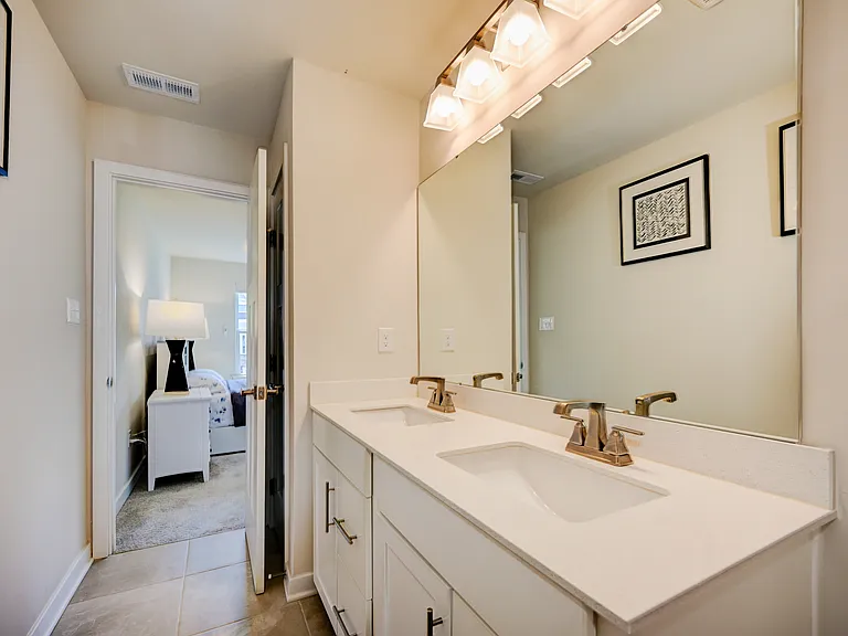 56 Pratt Ln — Photo 18