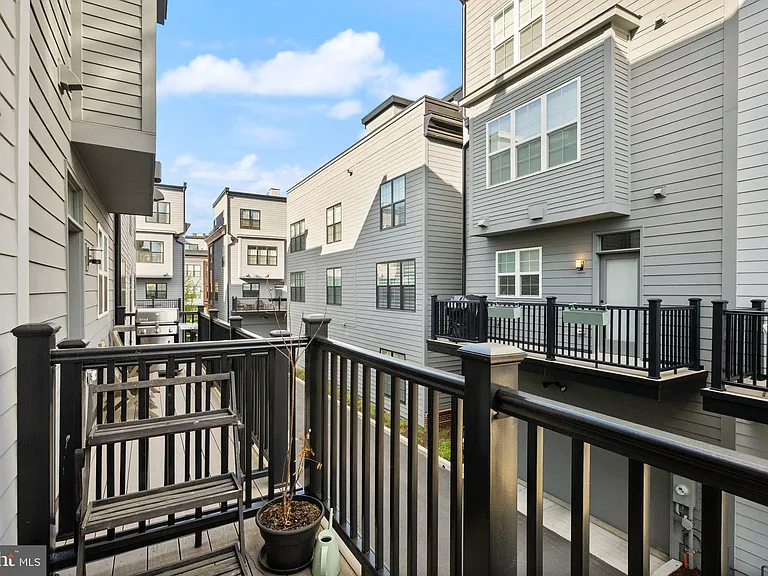 11258 Faraday Park Dr — Photo 18