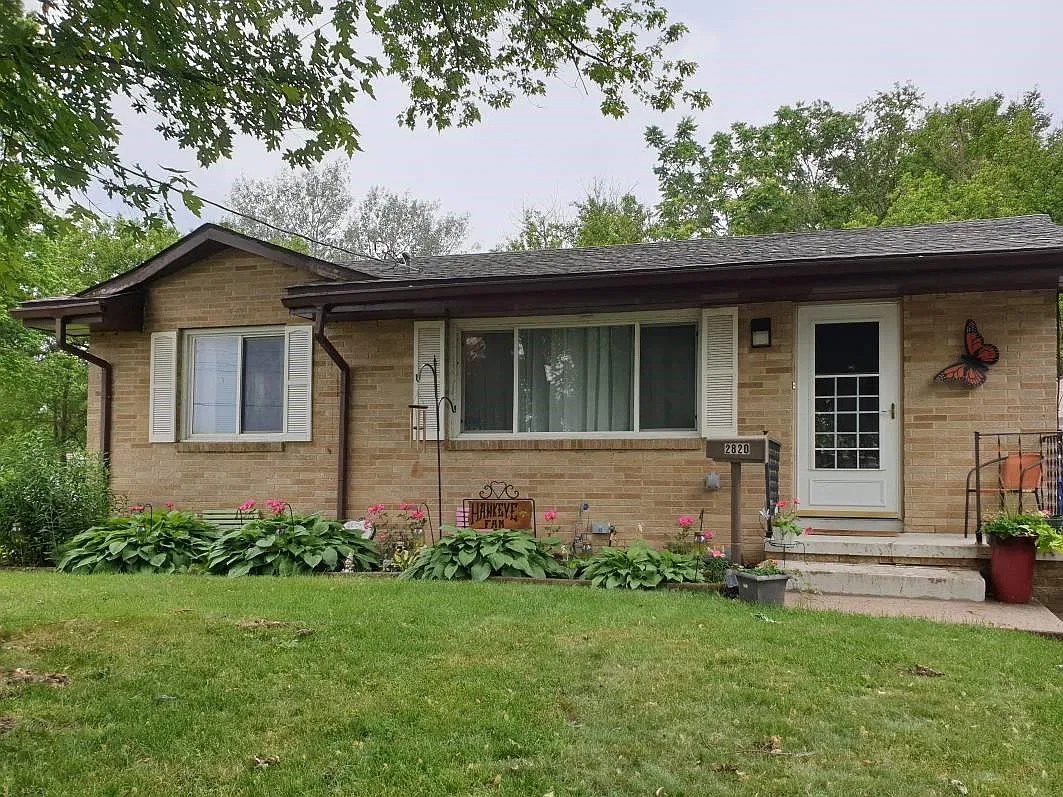 2820 Sampson St — Photo 2