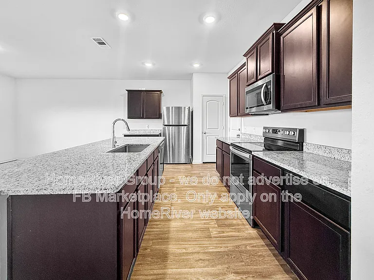 18748 Speculator Ln — Photo 4