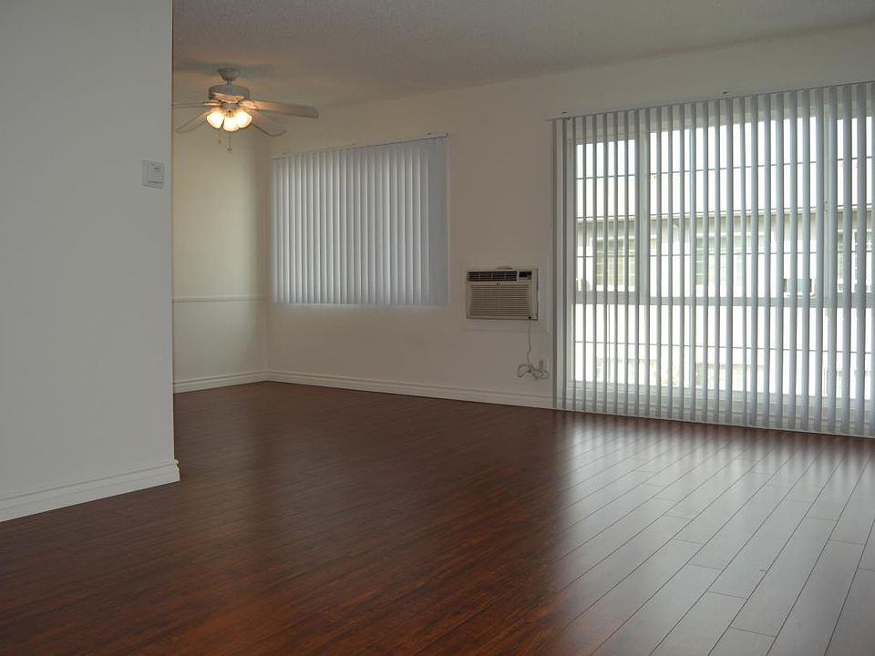 1st image of 4433 Murietta Ave APT 4