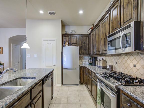 5th image of 308 Eastland Dr