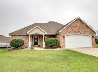603 Crosswinds Ct, Jerseyville, IL 62052