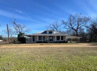 20510 Midway Rd, Terry, MS 39170