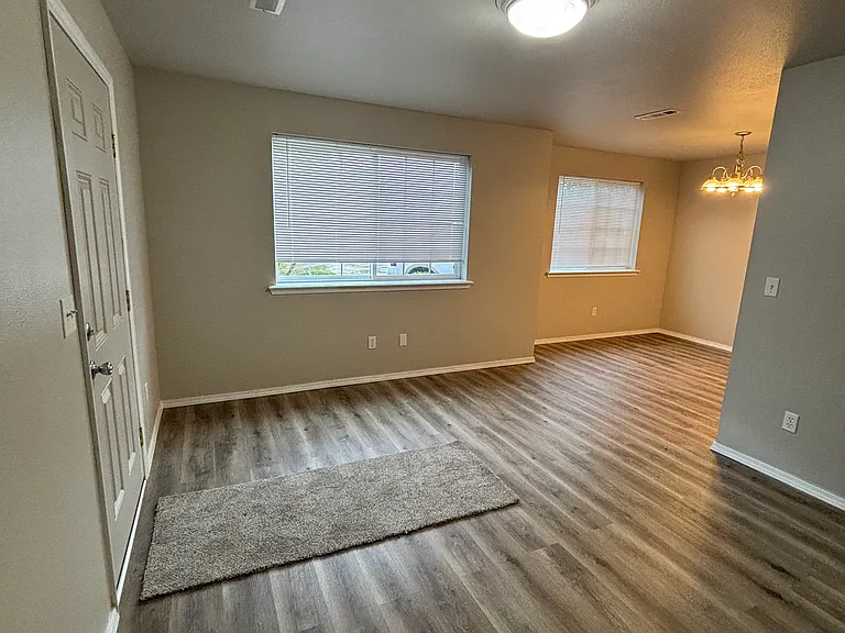 130 Bayberry Dr #B — Photo 7