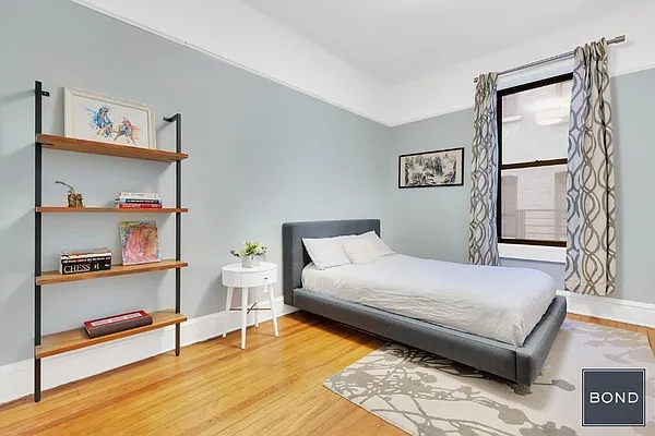 Sold by Bond New York | media 16