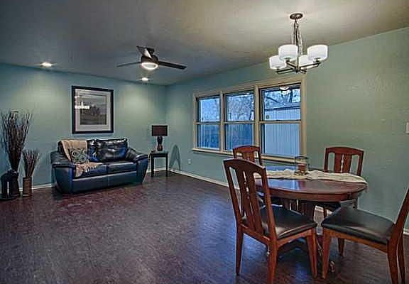 Living room/ Dining Area