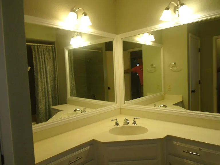 2207 McDowell Dr — Photo 12