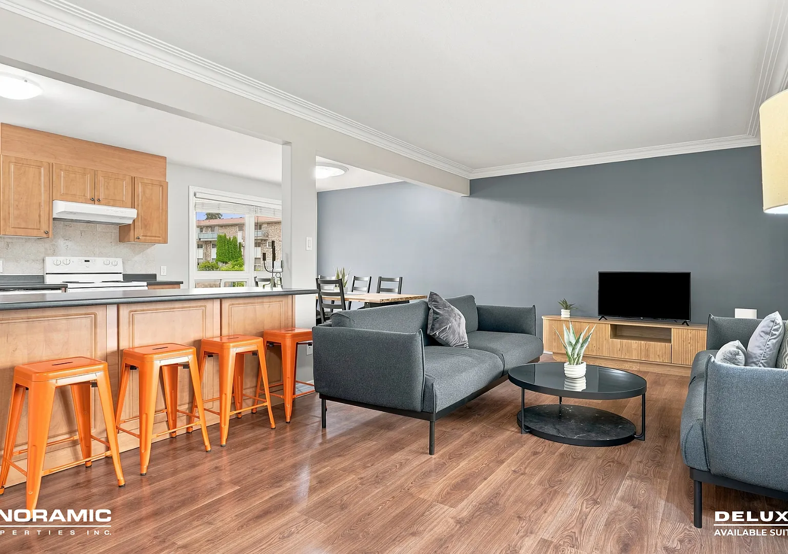 240 Lakeshore Road — Photo 1